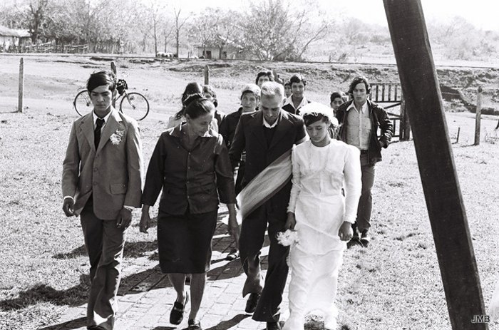 AÑO 1977 - BLANCO Y NEGRO - VIDA CAMPESINA EN PARAGUAY (JOSÉ MARÍA BLANCH)